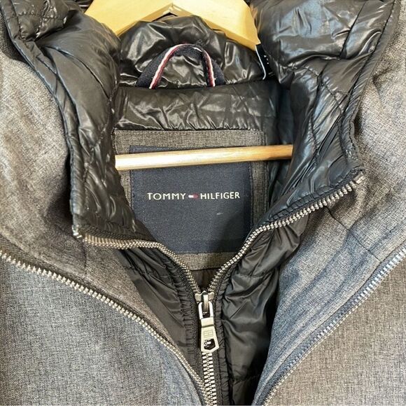 Tommy Hilfiger Soft Shell Fashion Bomber with Contrast Bib and Hood - Picture 5 of 13